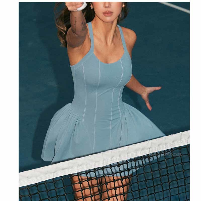 Женское теннисное платье с бюс – обзор и цена Badminton Outfit